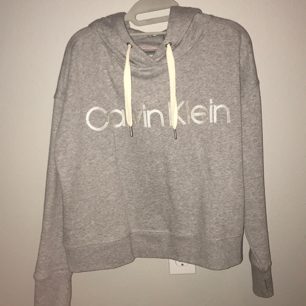Calvin Klein cropped hoodie size M